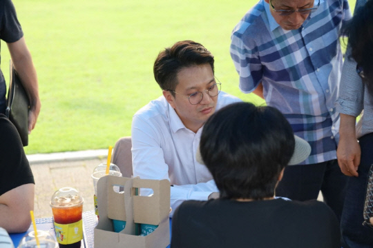 전용기 더불어민주당 의원<전용기 의원 페이스북>